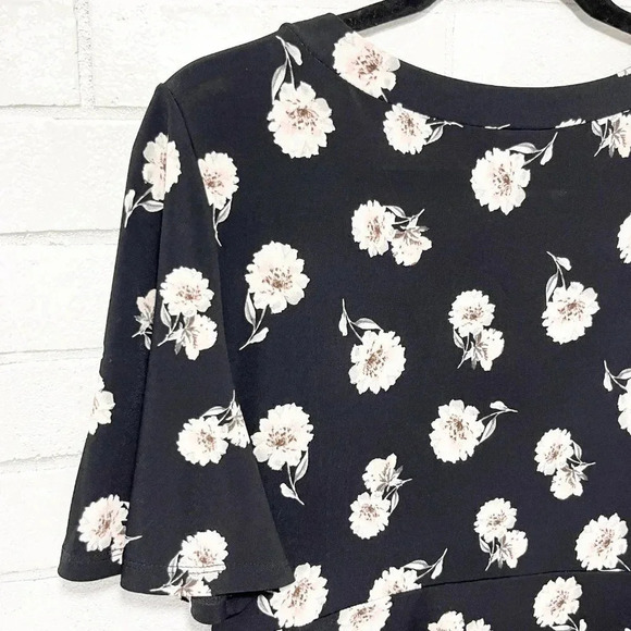 Torrid Black Floral V Neck Midi Skater Dress Women's Plus Size 00 - Picture 7 of 10